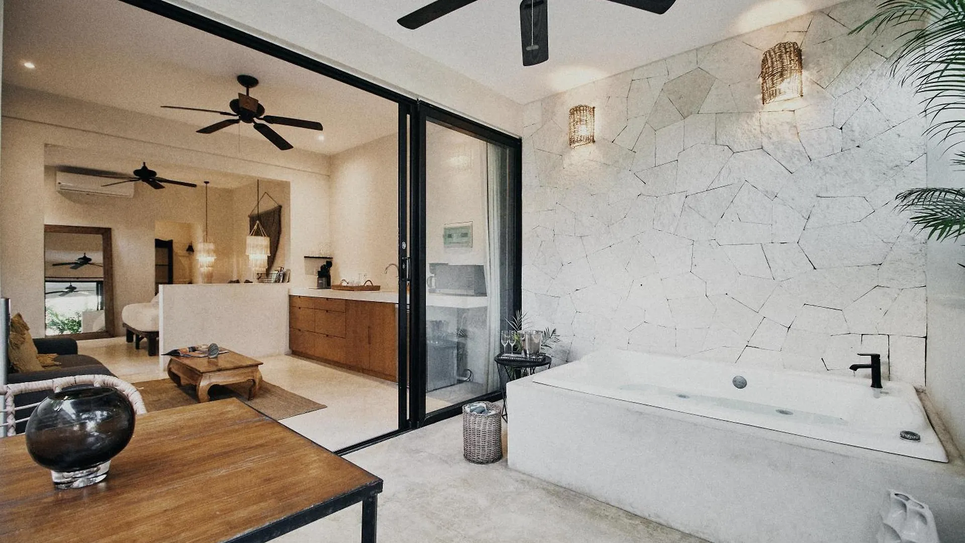 וילה טולום Yax'Na House Luxury 240M2 - 12 Persons - 6 Rooms - 2 Swimming Pool - 3 Jacuzzis