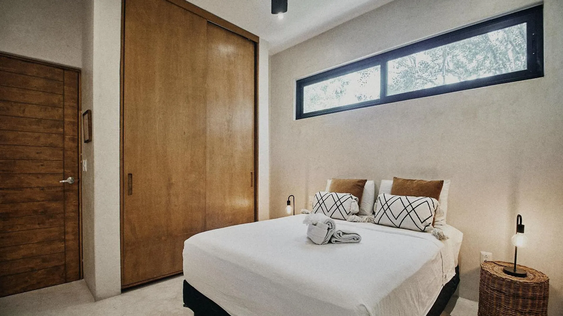 וילה טולום Yax'Na House Luxury 240M2 - 12 Persons - 6 Rooms - 2 Swimming Pool - 3 Jacuzzis מקסיקו
